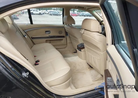 2006 BMW 750Li z USA, uszkodzony, nr VIN WBAHN83526DT32238